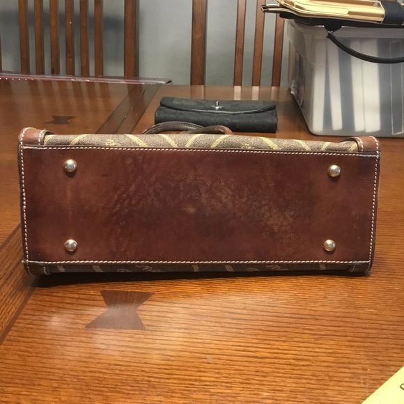 Dooney and Burke Vintage Brown Heart Purse. - Picture 5 of 6